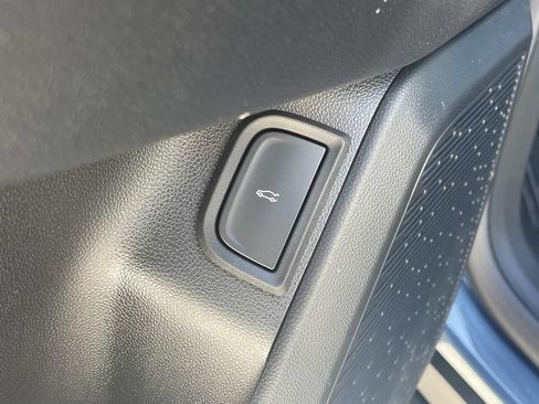 New 2026 Chevrolet Equinox RS w/ Convenience Package III FWD image 17