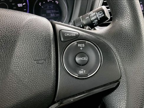 Used 2017 Honda HR-V EX image 14