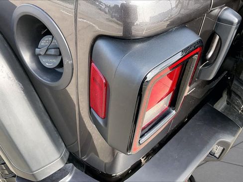 Used 2025 Jeep Wrangler Unlimited Sport AWD/4WD image 27