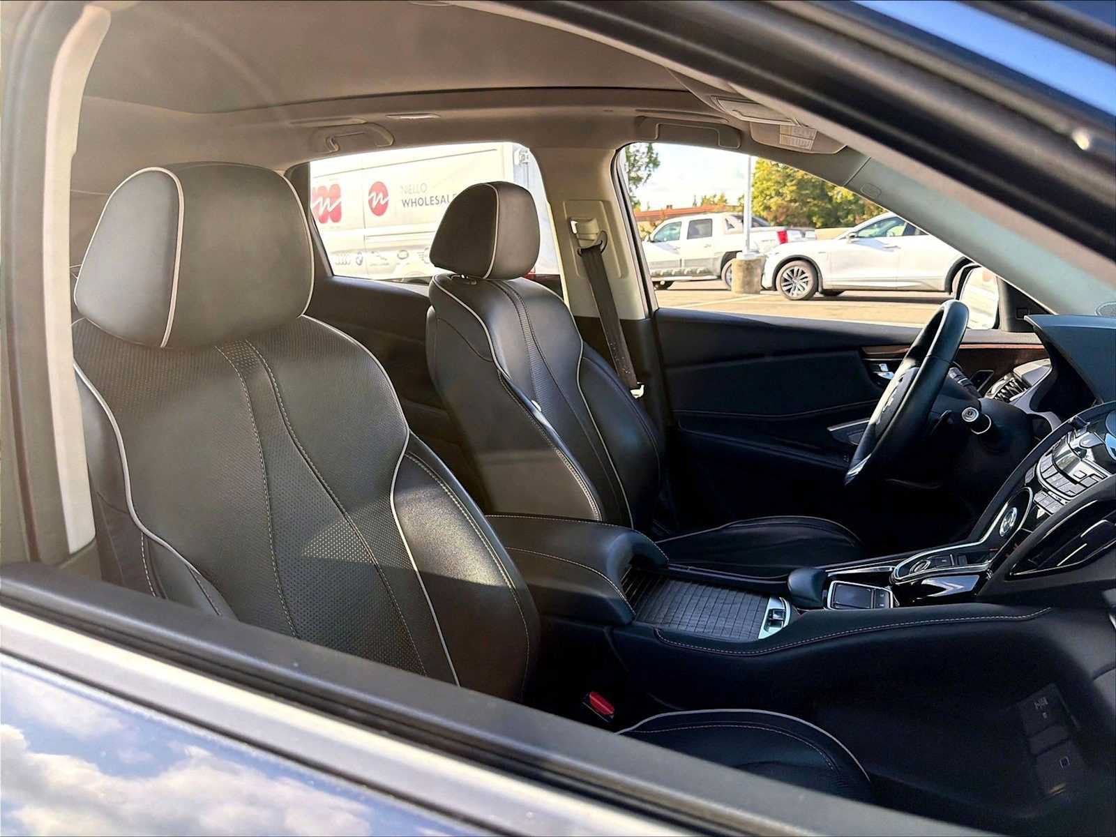 Used 2019 Acura RDX w/ Advance Package AWD/4WD image 10