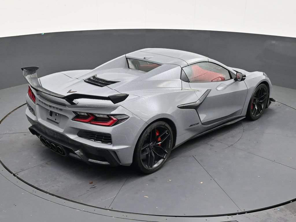 Used 2025 Chevrolet Corvette Z06 w/ Z07 Performance Package RWD image 15