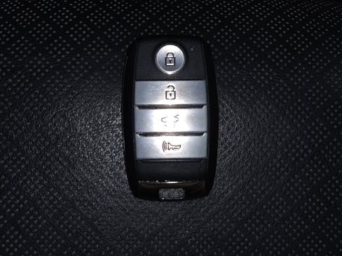 Used 2020 Kia Optima SE image 32