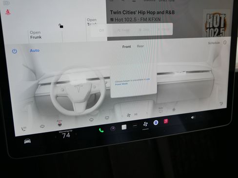 Used 2023 Tesla Model Y Long Range image 23