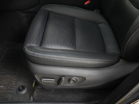 Used 2025 Toyota Land Cruiser image 46