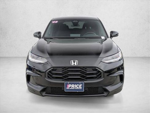 Used 2025 Honda HR-V Sport image 2