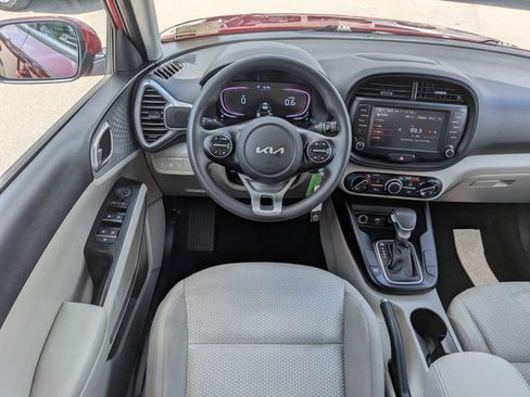 Certified 2024 Kia Soul LX w/ Option Group 015 FWD image 17