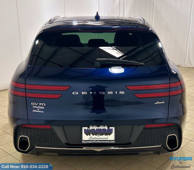 Used 2022 Genesis GV70 2.5T w/ Advanced Package AWD/4WD image 4