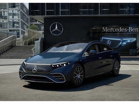 Certified 2023 Mercedes-Benz EQS 580 4MATIC Sedan image 14