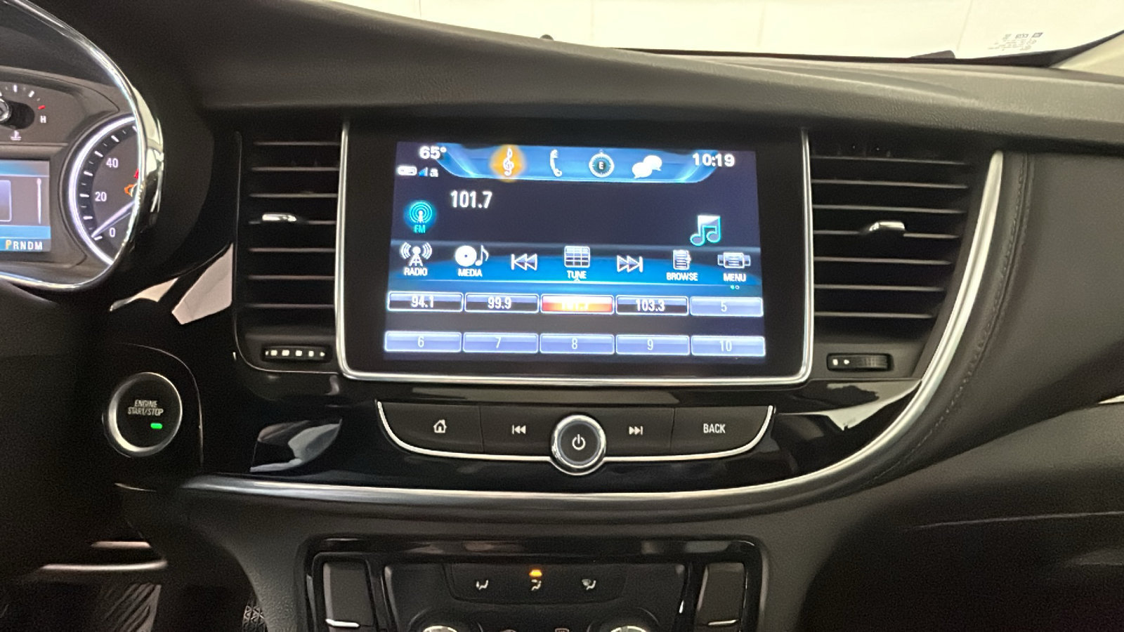 Used 2019 Buick Encore Sport Touring FWD image 27