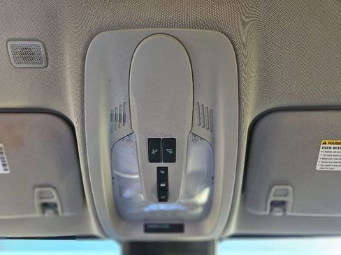 Used 2017 Chevrolet Equinox LS image 21