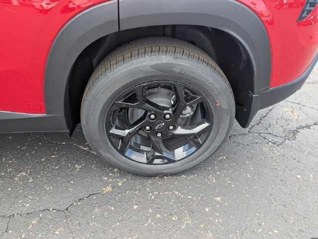 New 2026 Chevrolet Trax LT w/ Driver Confidence Package FWD image 17