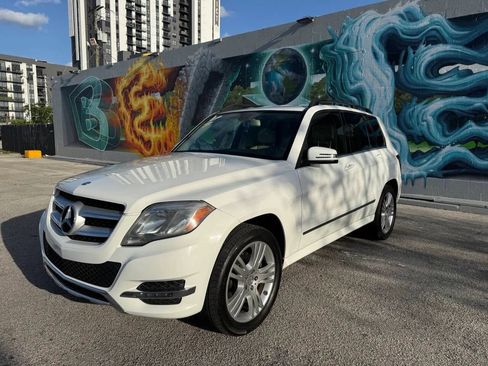 Used 2015 Mercedes-Benz GLK 350 2WD image 3