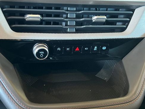 New 2026 Ford Explorer Active image 19