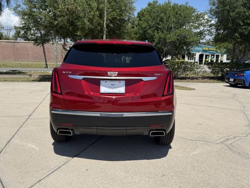 Certified 2025 Cadillac XT5 Luxury FWD image 4