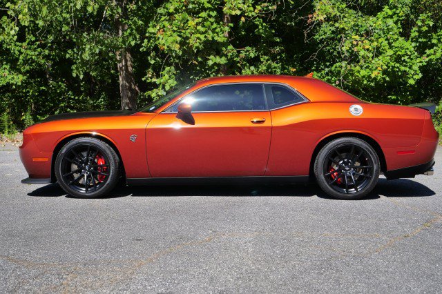 Used 2022 Dodge Challenger SRT Hellcat w/ Plus Package RWD image 10