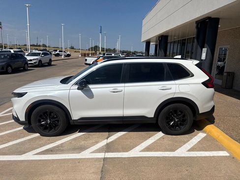 Used 2025 Honda CR-V Sport image 4