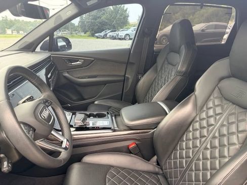 Used 2023 Audi SQ7 Prestige w/ Prestige Package AWD/4WD image 7