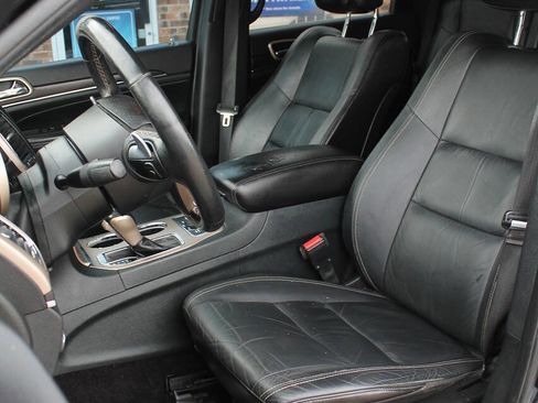 Used 2016 Jeep Grand Cherokee Limited w/ Trailer Tow Group IV image 13