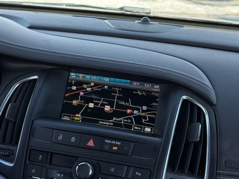 Used 2017 Buick Cascada Premium image 4