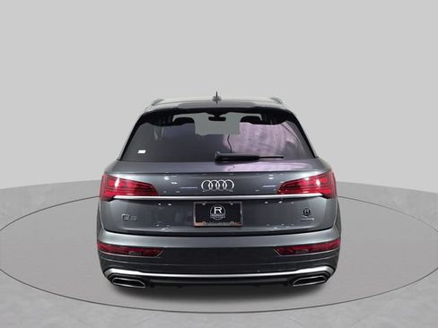 Used 2023 Audi Q5 2.0T Premium w/ Convenience Package AWD/4WD image 16