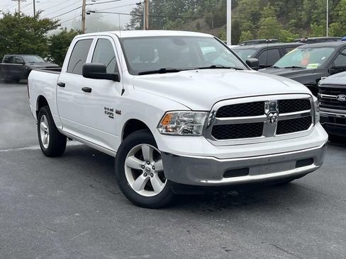 Used 2023 RAM 1500 Classic SLT AWD/4WD image 1
