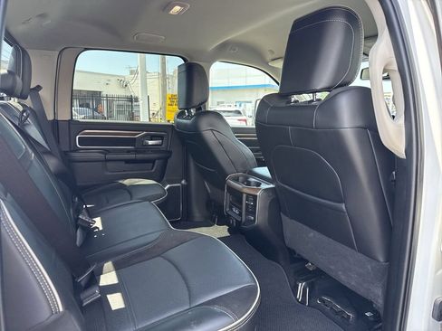 Used 2024 RAM 2500 Laramie AWD/4WD image 38