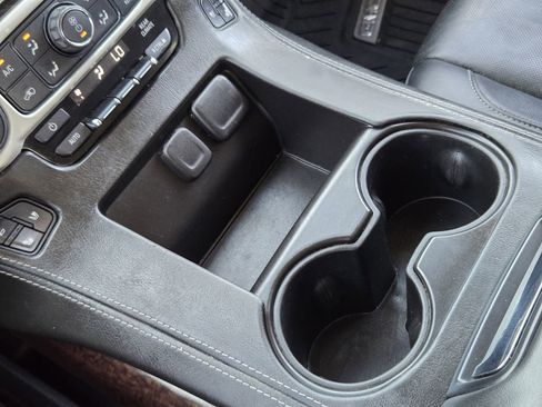 Used 2019 GMC Yukon SLT w/ Open Road Package image 19