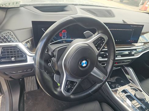 Used 2025 BMW X6 xDrive40i w/ Climate Comfort Package AWD/4WD image 4