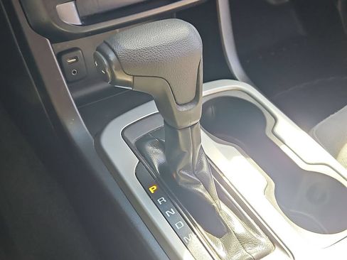 Used 2016 Chevrolet Colorado LT AWD/4WD image 27