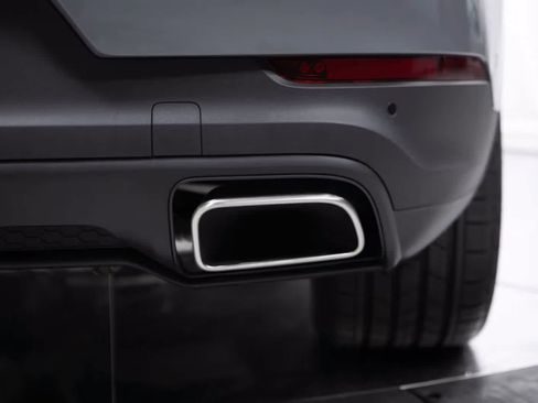 Certified 2026 Porsche Cayenne AWD/4WD image 20