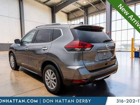 Used 2020 Nissan Rogue SV FWD image 27