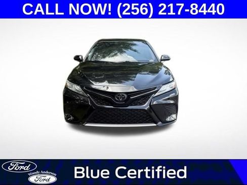 Used 2019 Toyota Camry XSE FWD image 4