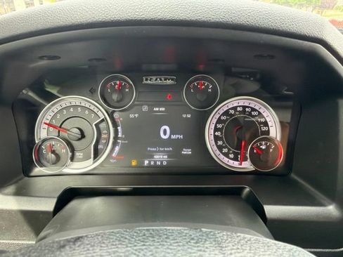 Used 2021 RAM 1500 Classic SLT w/ Electronics Convenience Group AWD/4WD image 22