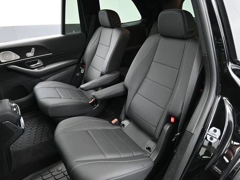 Used 2025 Mercedes-Benz GLS 450 4MATIC image 25
