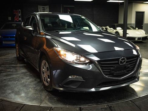 Used 2016 MAZDA MAZDA3 i Sport FWD image 5