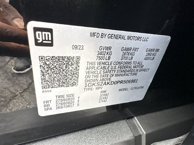 Used 2023 GMC Yukon SLE w/ Gmc Pro Safety Plus Package AWD/4WD image 33