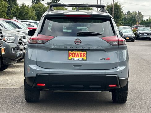 Used 2025 Nissan Rogue SV w/ Rock Creek Premium Package AWD/4WD image 5