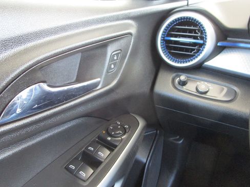 Used 2025 Chevrolet Trax LS FWD image 24