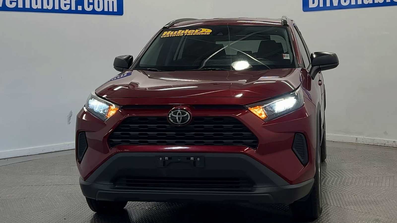 Used 2021 Toyota RAV4 LE AWD/4WD image 3