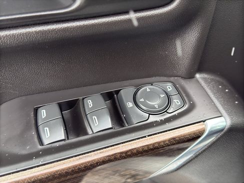 Used 2020 Chevrolet Silverado 1500 RST w/ All-Star Edition image 12