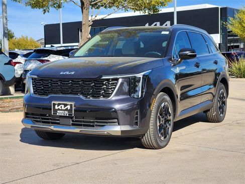 New 2026 Kia Sorento S w/ S Panoramic Sunroof Package image 2