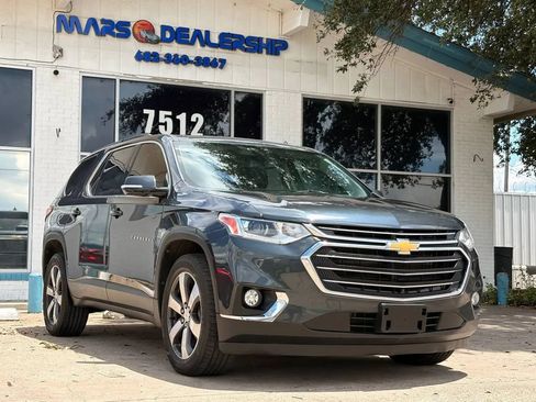 Used 2019 Chevrolet Traverse LT w/ LT Premium Package FWD image 1