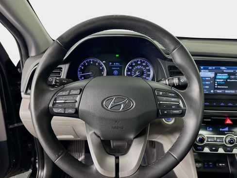 Used 2019 Hyundai Elantra Value Edition image 12
