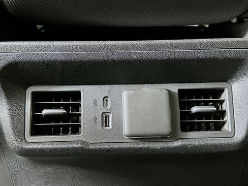 Used 2023 Chevrolet Silverado 1500 LT image 26