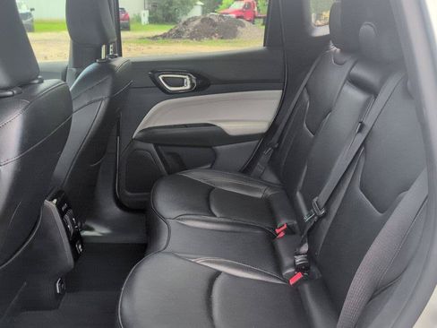 Used 2025 Jeep Compass Limited AWD/4WD image 35