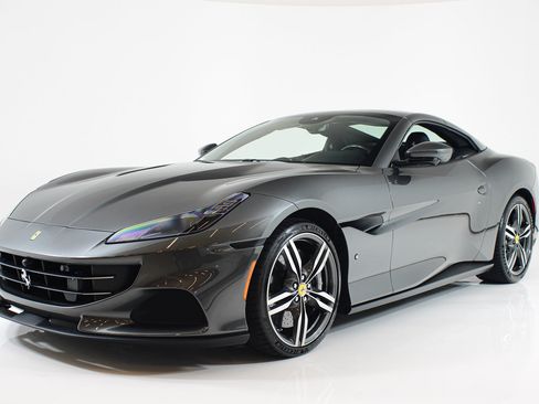 Certified 2023 Ferrari Portofino M RWD image 3
