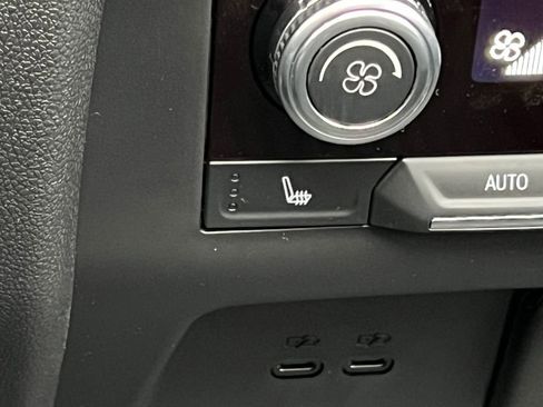 New 2026 GMC Acadia Denali w/ Super Cruise Package image 35