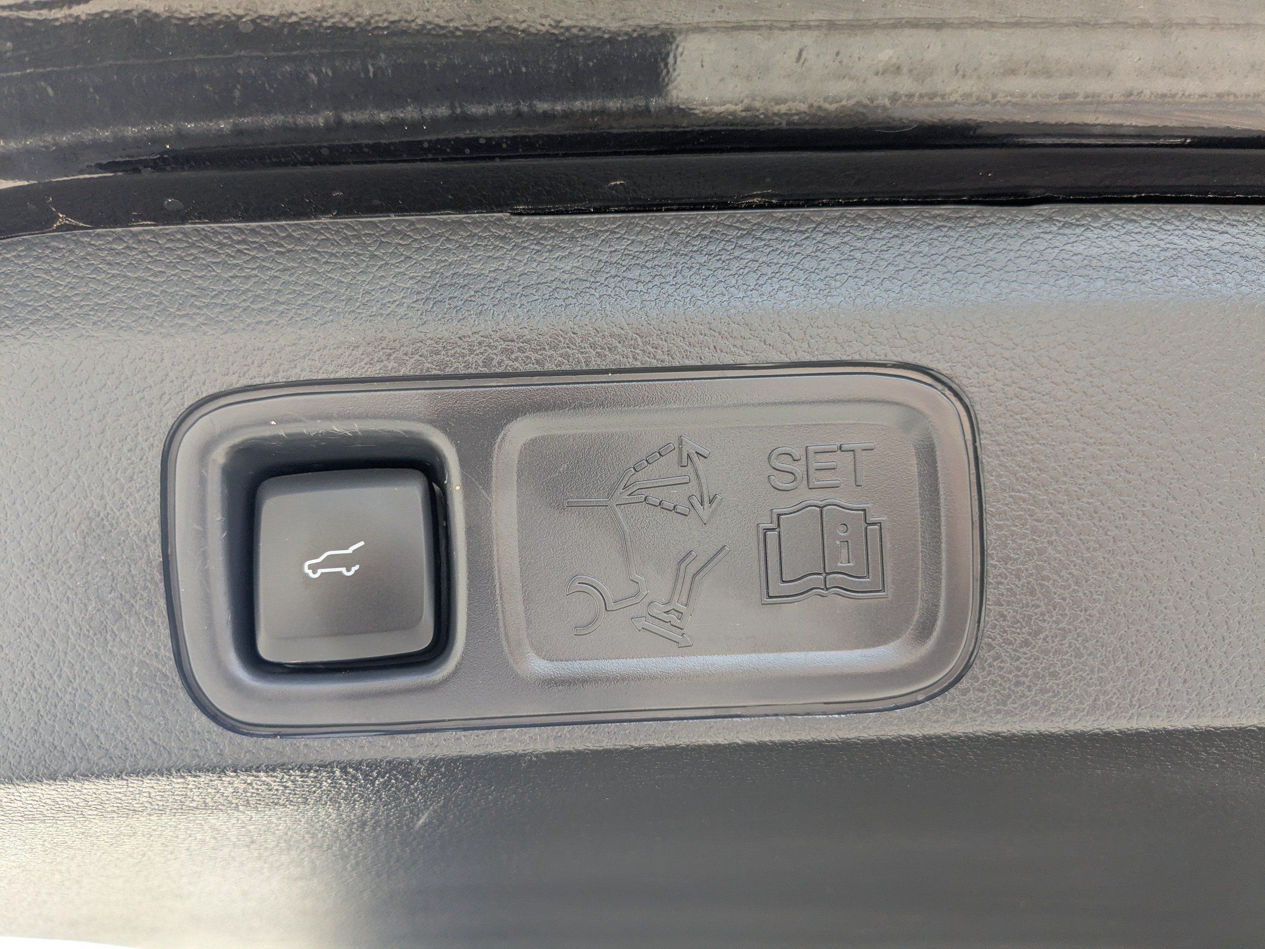 Used 2023 Lincoln Navigator Reserve AWD/4WD image 13