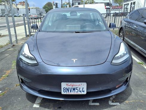 Used 2020 Tesla Model 3 Standard Range Plus RWD image 2