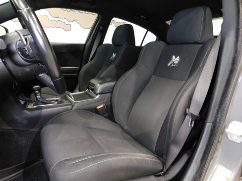 Used 2018 Dodge Charger R/T Scat Pack RWD image 35